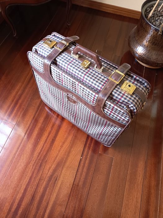 Mala de viagem em lona