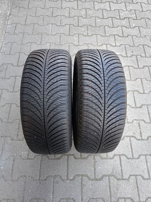 2szt całoroczne Goodyear 4S 215/50/17 95V XL guma 7mm
