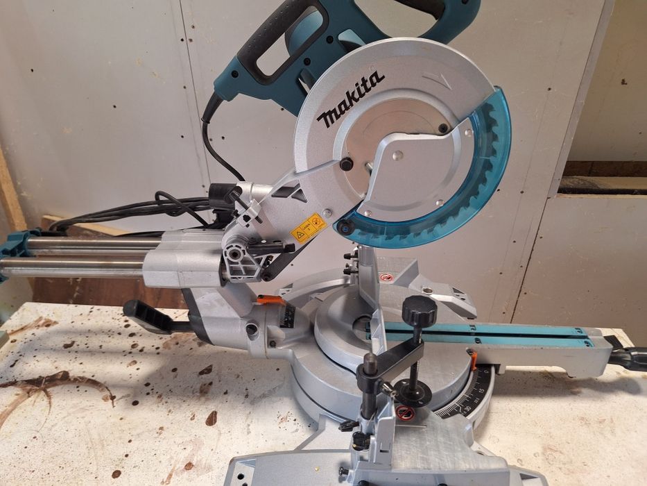 Piła ukośnica Makita LS1018LN  Zadbana