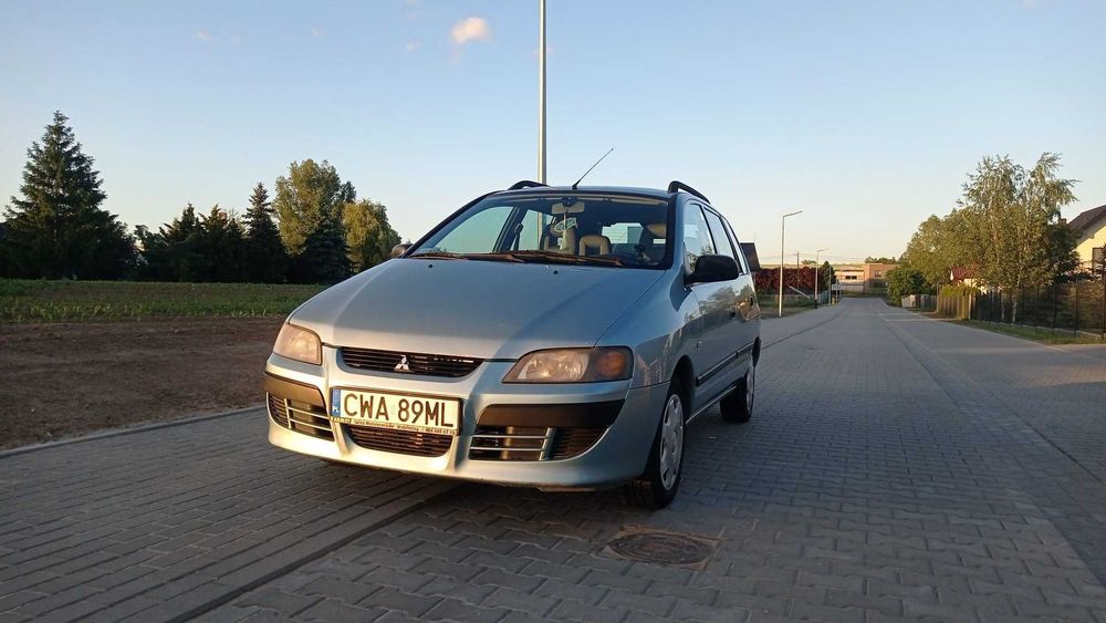 Space Star 2002 1,6 benzyna.