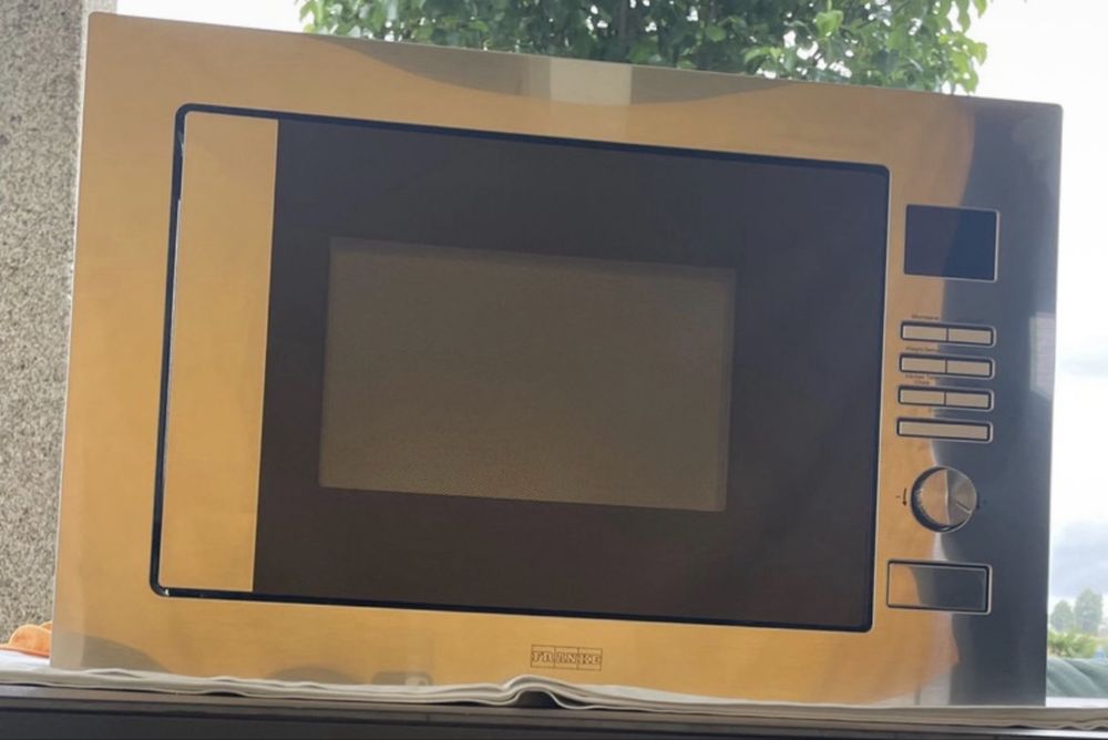 Microondas de Embutir
