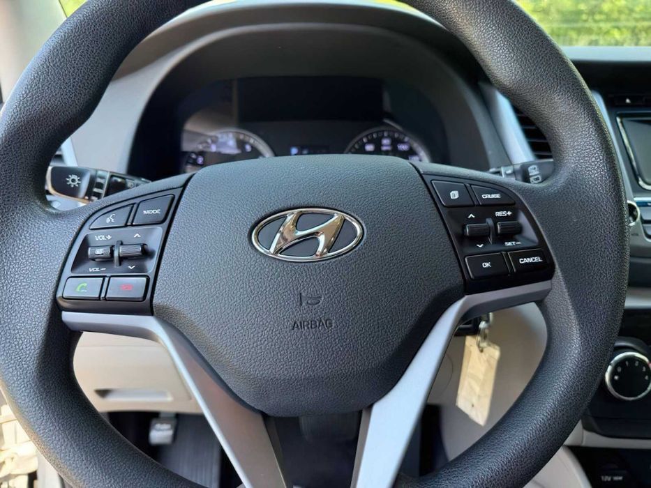 Hyundai Tucson      2016