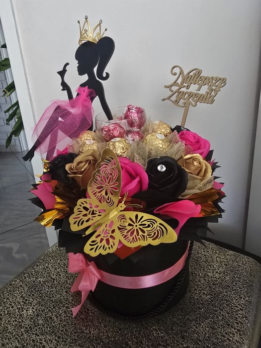 Box z róż mydlanych,  Ferrero Rocher  I Lindor