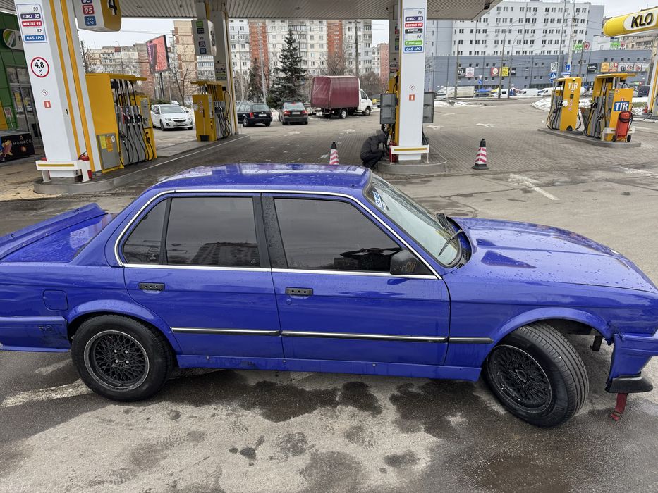 Продам дріфт корч BMW E30 m50b25 на документах!