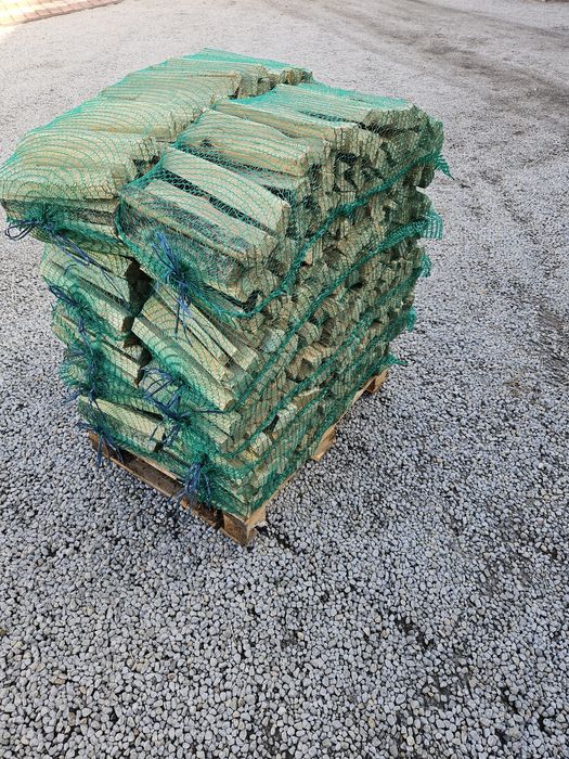 Drewno kominkowe, rozpałkowe