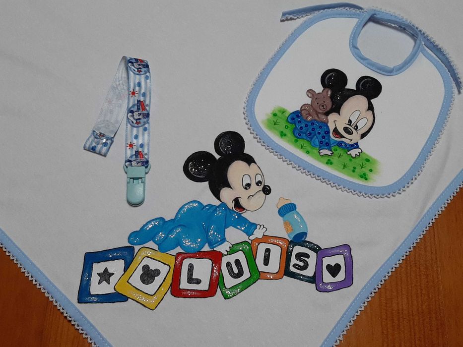 Fraldas pintadas a mão