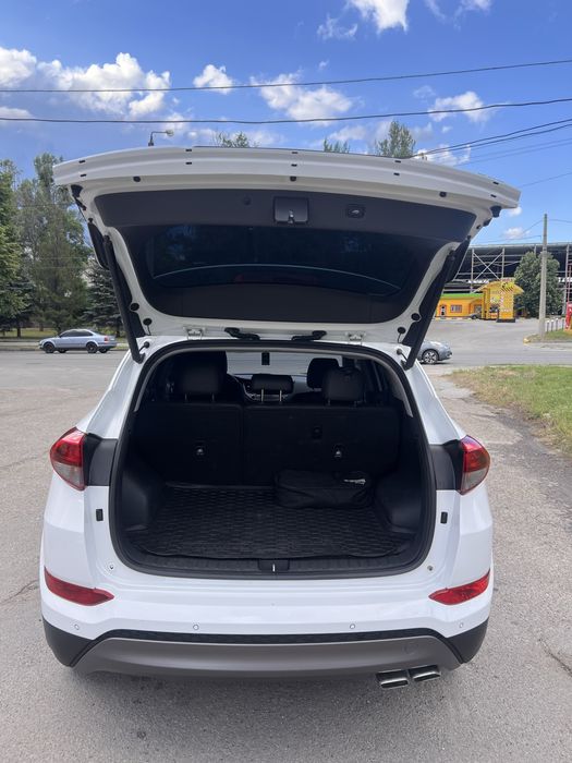 Hyndai tucson 2.0 disel