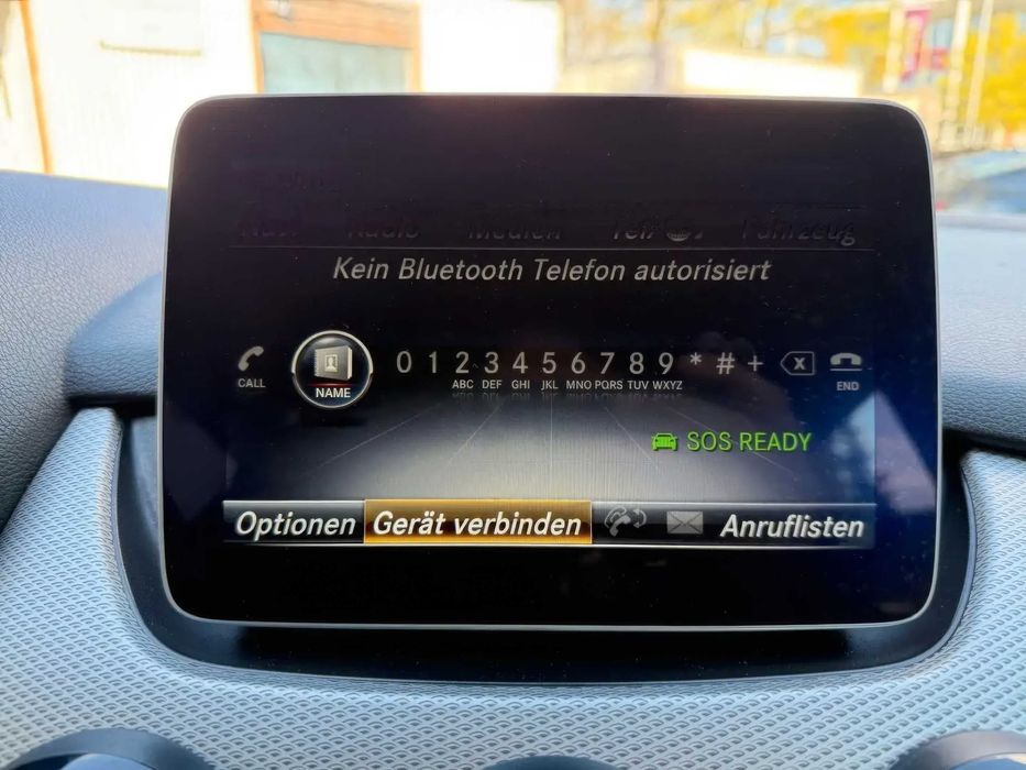 Mercedes-Benz B200      2018