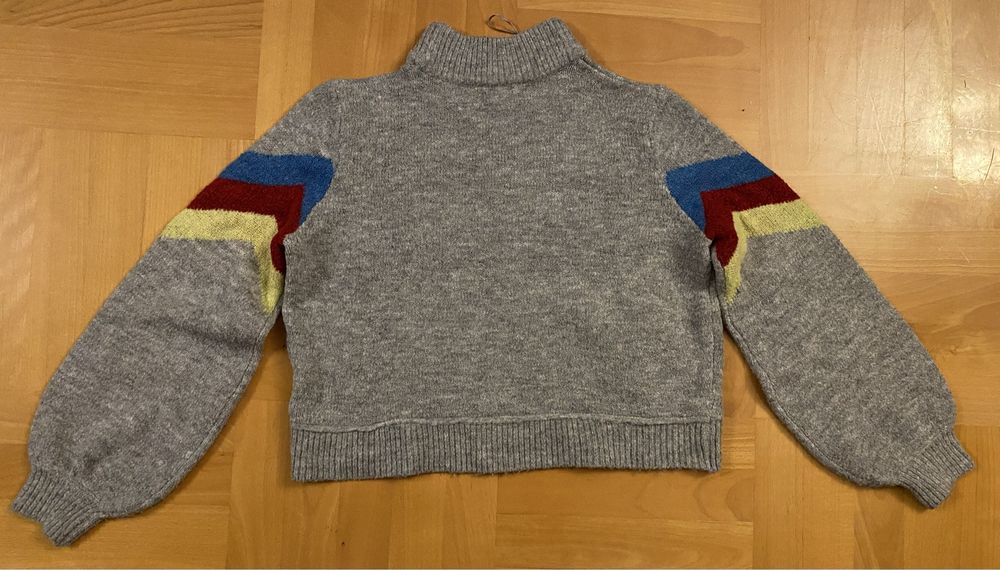 Sweter szary damski pół golf M ze wzorem