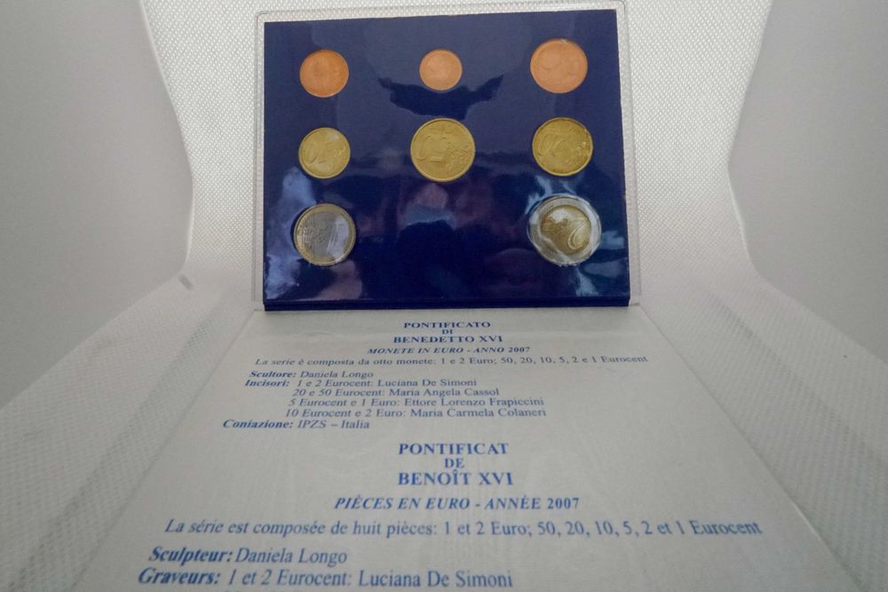 Set - 2007 completo de 8 Moedas euro do Vaticano na Carteira