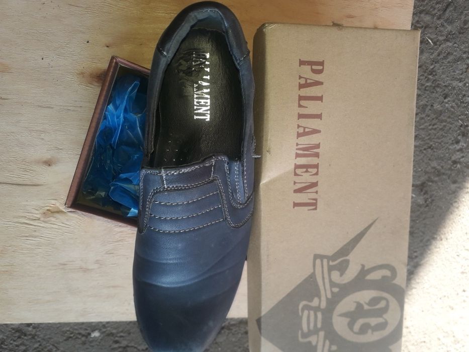 Туфлі хлопчакові сині.