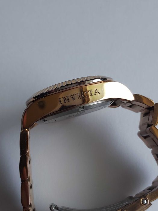 INVICTA Angel - kwarc