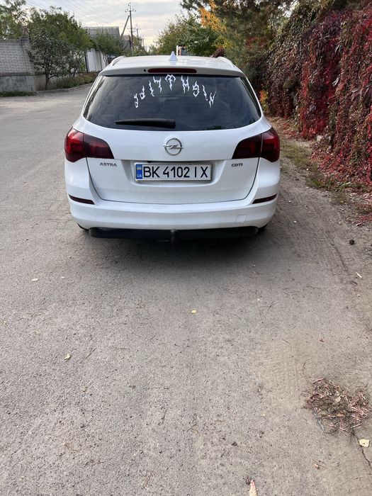 Opel astra j 1.7