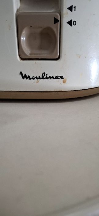 Maquina de fazer sumos  marca Moulinex