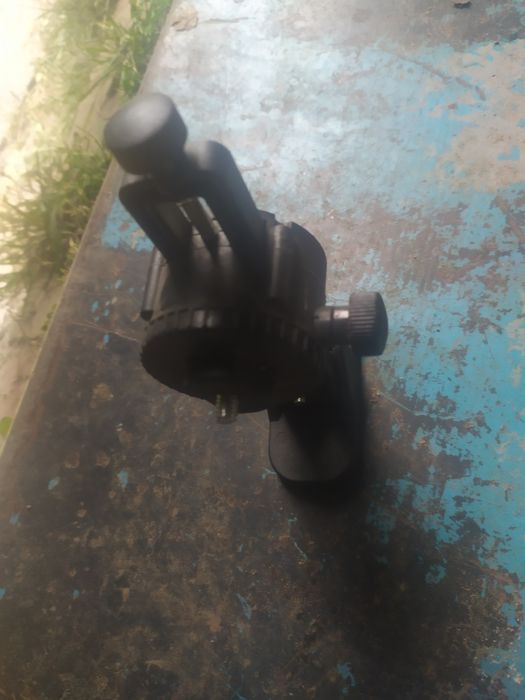 ларерного уровня штатив/держатель