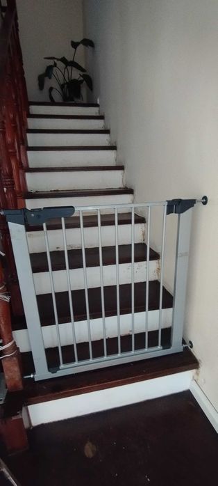 Barreira de segurança escada bebé