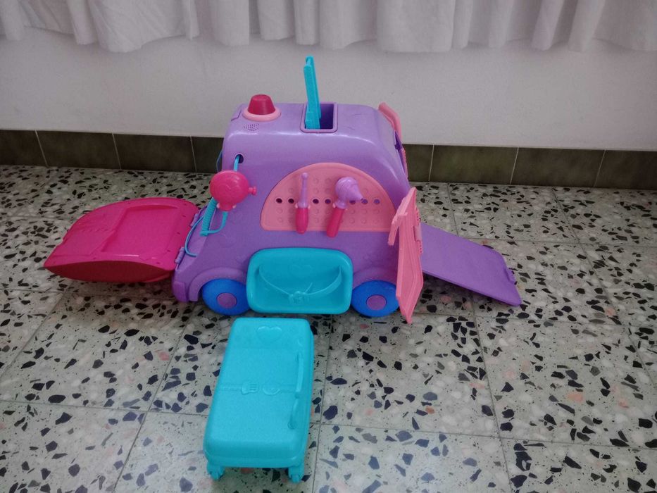 Clinica móvel Doutora Brinquedos