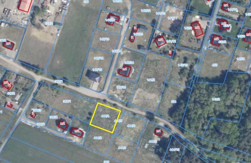 Działka z Warunkami Zabudowy i Prądem 1241m²