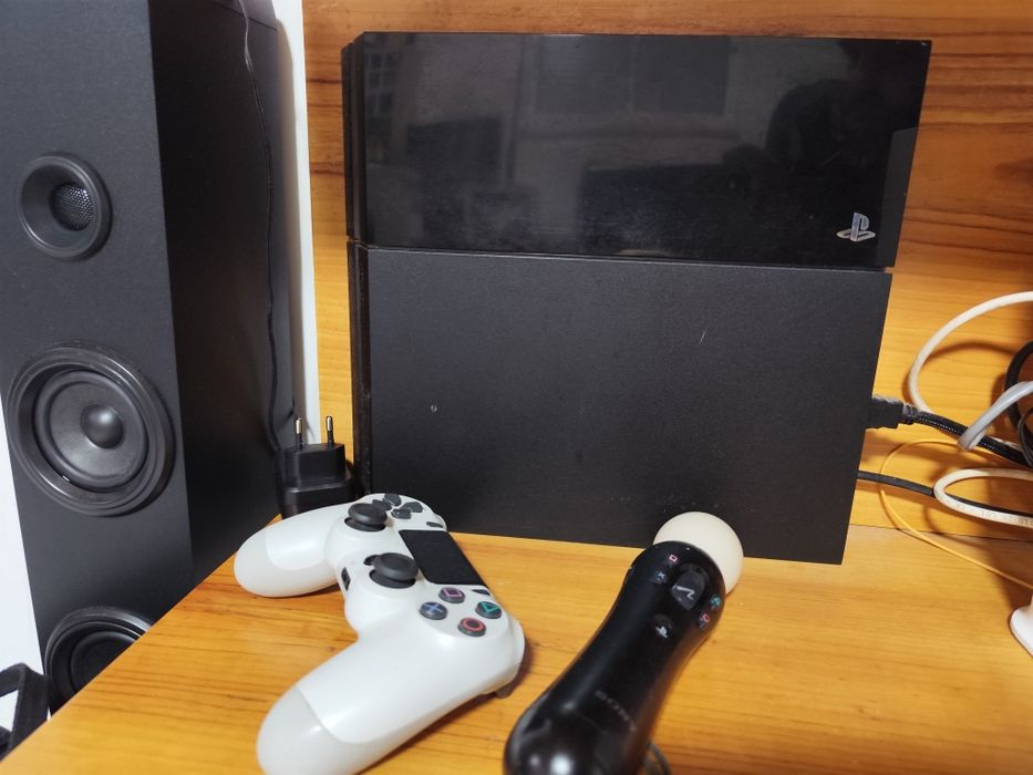 PS4 500g com jogos