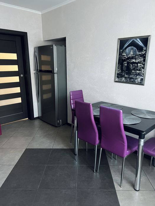 Оренда 2-х. кімнатної квартири на вулиці Мельника