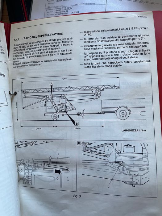 Żuraw  dźwig budowlany dekarski