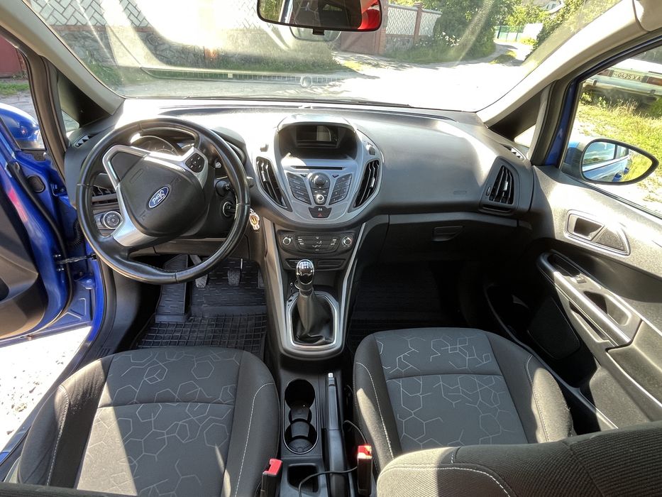 Продам Ford B-max 2013