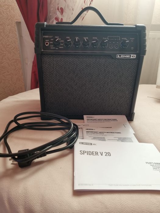 Комбопідсилювач Line 6 spider V20