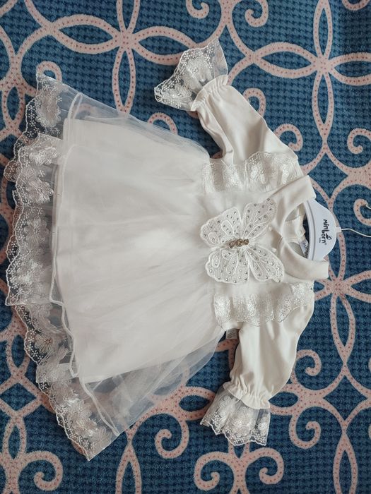 Святкова сукня на дівчинку