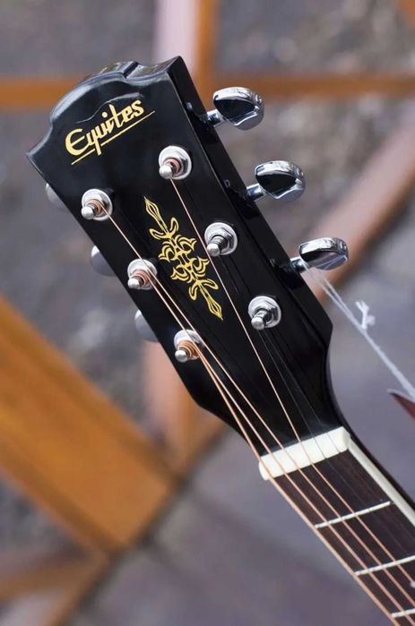 акустическая гитара черная глянцевая с пикгардом и анкером