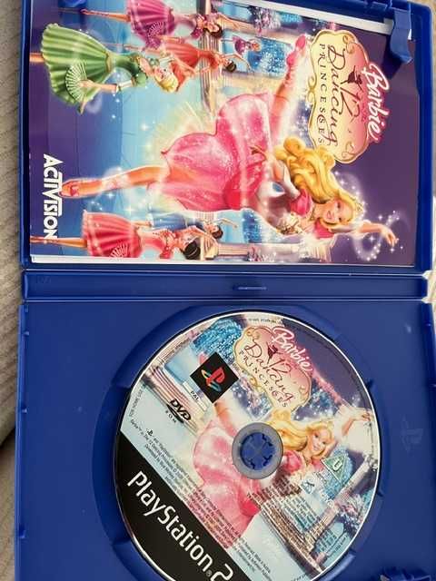 Jogo PS 2  Barbie e as 12 princesas bailarinas