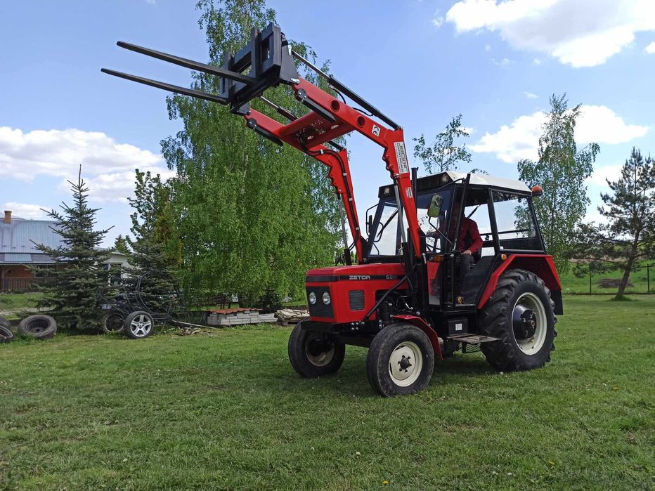 Tur trzysekcyjny, ładowacz czołowy euroramka 5211, 7211, C-360