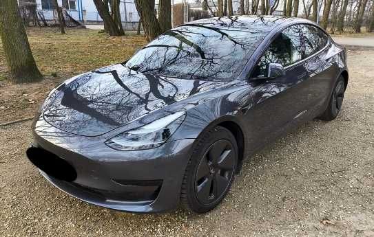 Tesla model 3 2022 Long range