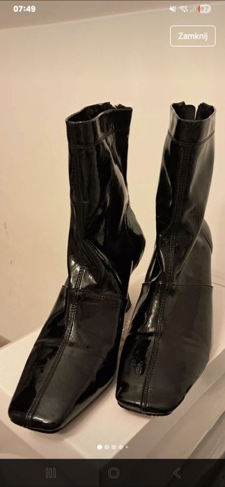 Czarne botki lakierowane