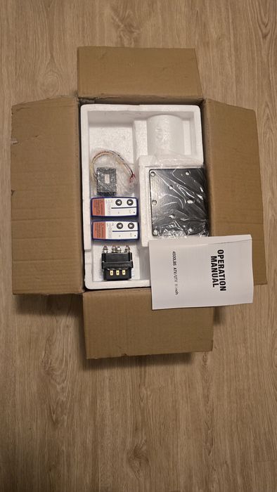 Guincho Elétrico  para 4x4 c/ Controlo Remoto