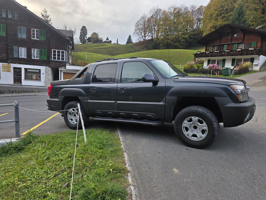 Chevrolet avalanche GPL 5.3 V8 ( iuc65€ )