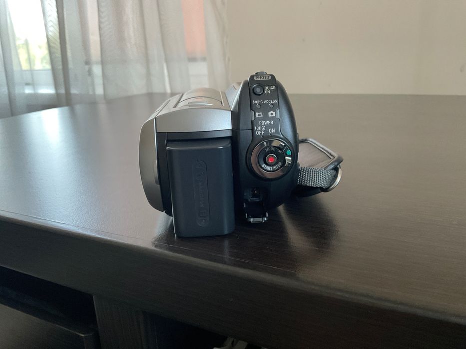 Sony Handycam DCR-SR220E