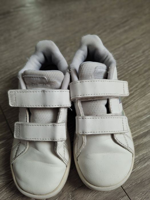 Кросівки Adidas  26,5