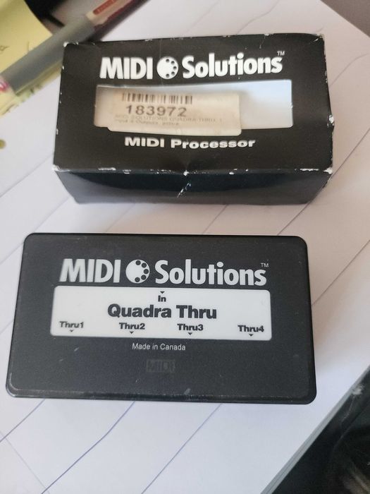MIDI Solutions Quadra Thru (com caixa)