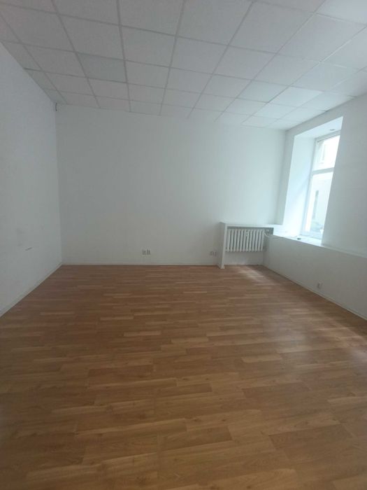 Lokal 37m2 Piotrkowska 107 podwórko parter