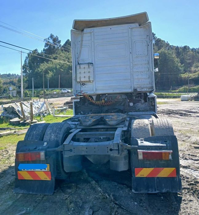 Vendo trator Renault