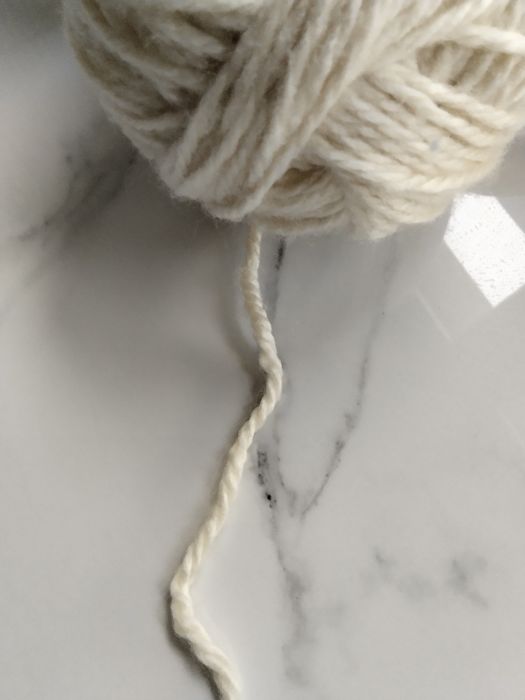 Wełna 100% z odzysku.