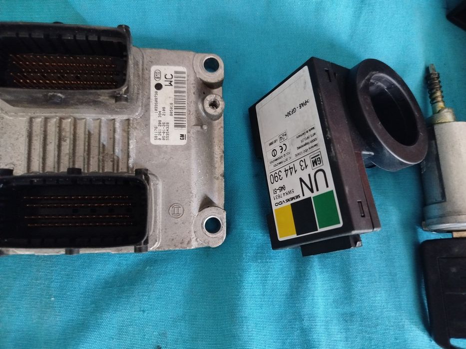 Conjunto imobilizador centralina Opel Tigra B twintop 1.4 16v de 2006