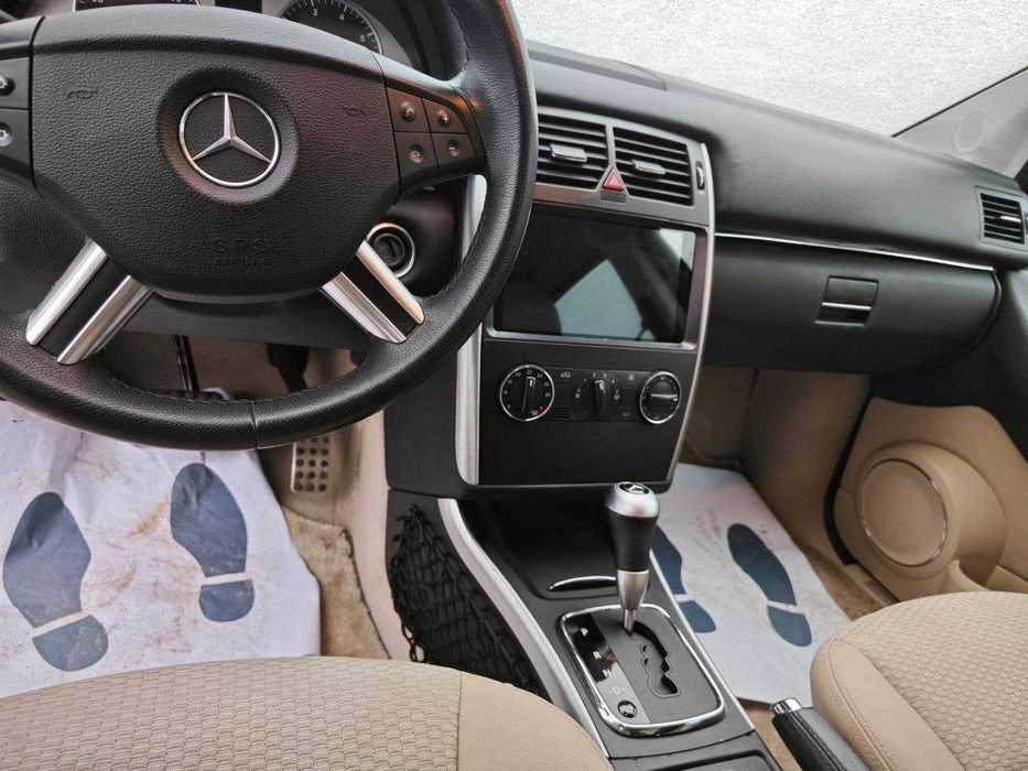 Mercedes-Benz B-Class 2010