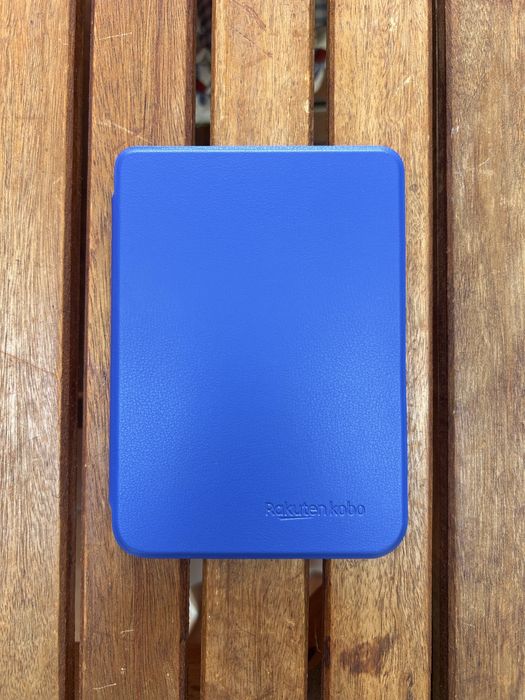 Kobo Clara BW com capa original