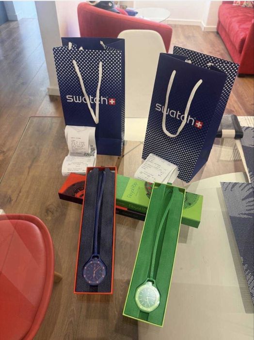 swatch royal pop verde e azul