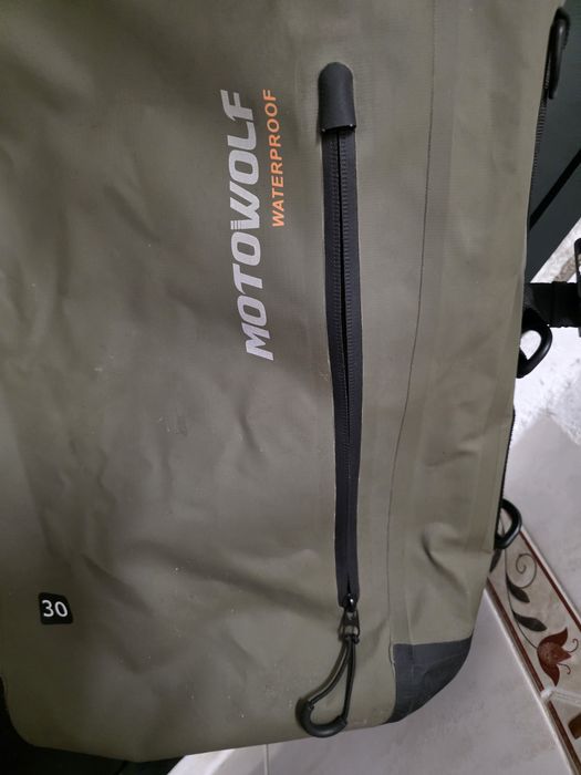 Mochila motowolf propria para moto  waterproof