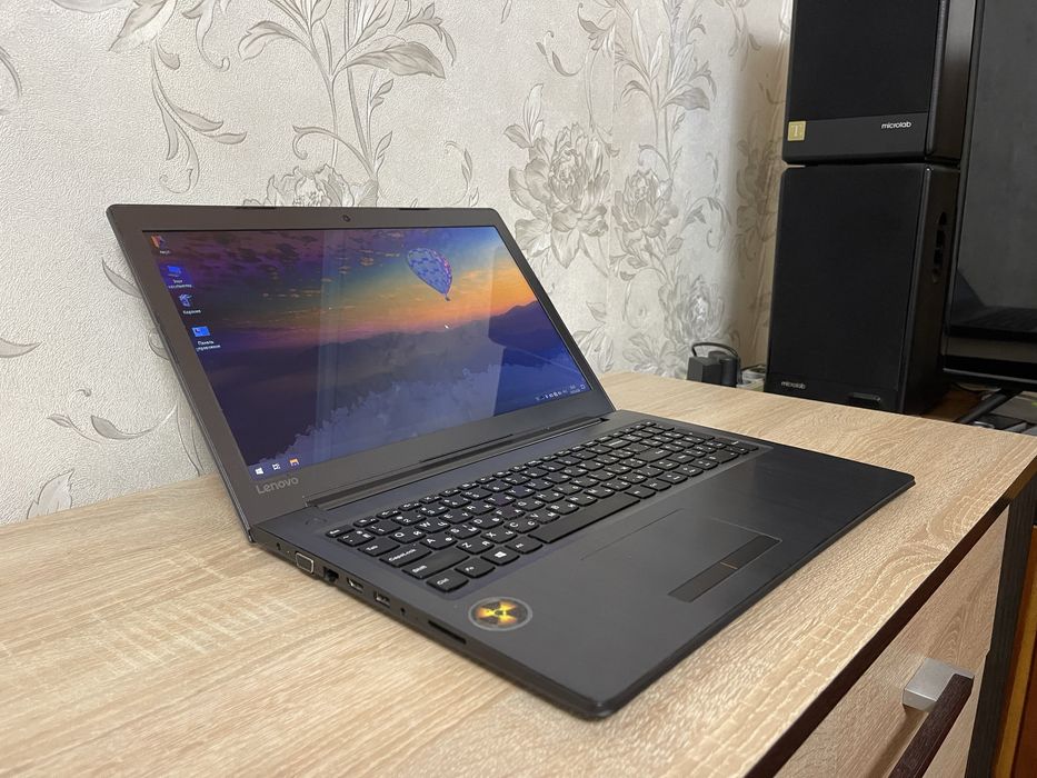 Ноутбук Lenovo 310-15 / 4GB RAM / 500GB HDD / Гарний стан