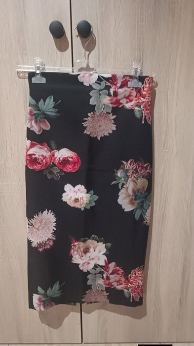 Piękna spódnica ZARA założona dosłownie raz jak nowa polecam