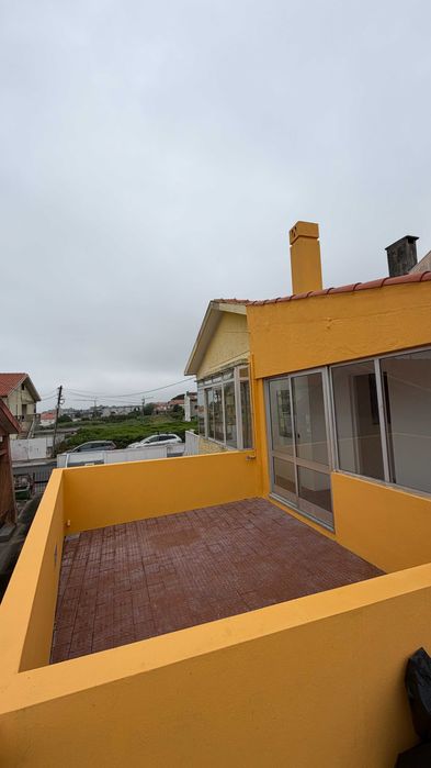 Moradia T2+1 Remodelada para Arrendamento em Canidelo – Vila Nova de Gaia