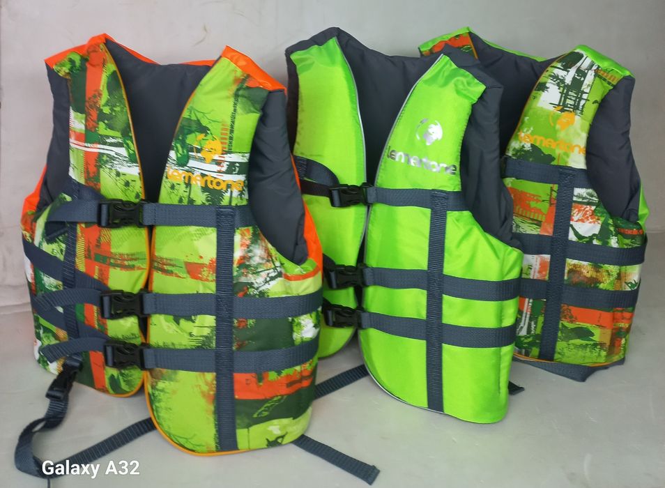 Страховочные спасательные жилеты ТМ Lemartone от 30 - 50 кг